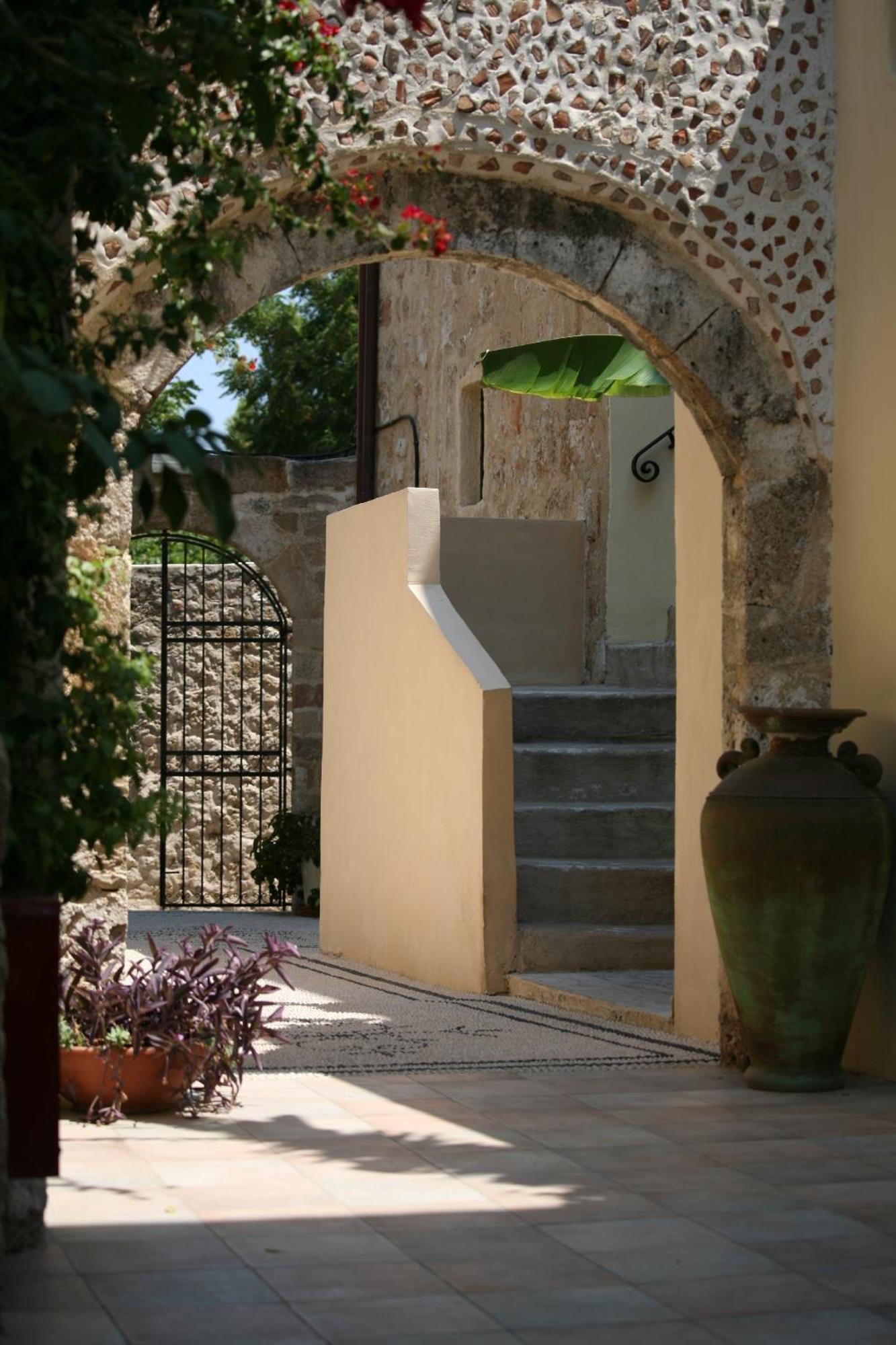 Spirit Of The Knights Boutique Hotel Rhodes City エクステリア 写真
